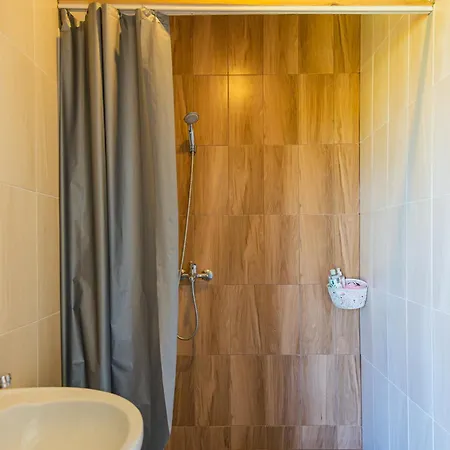 Sveciu Namai Tuopa, *